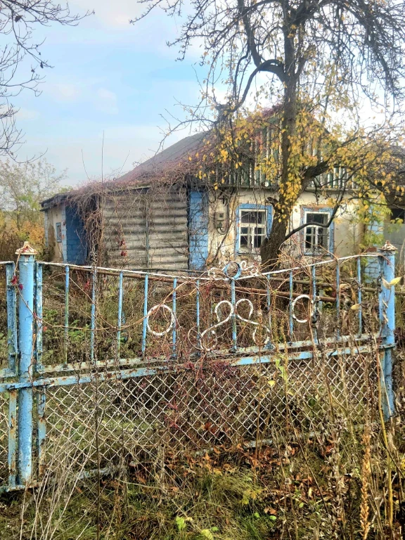Продам земельну ділянку в центрі Підгородного