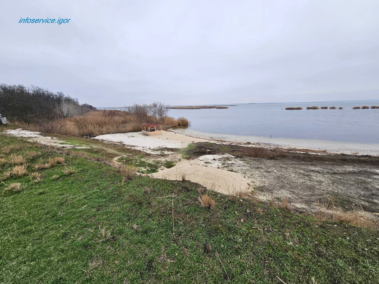 Продам 56 соток із ВЛАСНИМ БЕРЕГОМ біля SunRay (Підгородне)