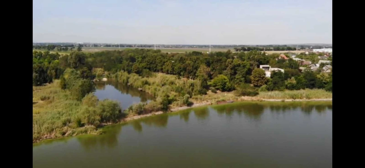 Продаж Бази відпочинку, 4.6 Га з берегом 145 м біля м. Дніпр