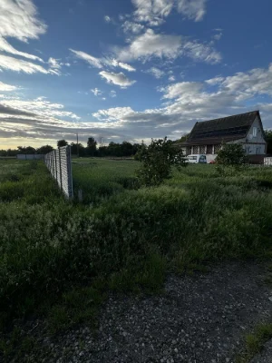 Продам ділянку під будівництво
