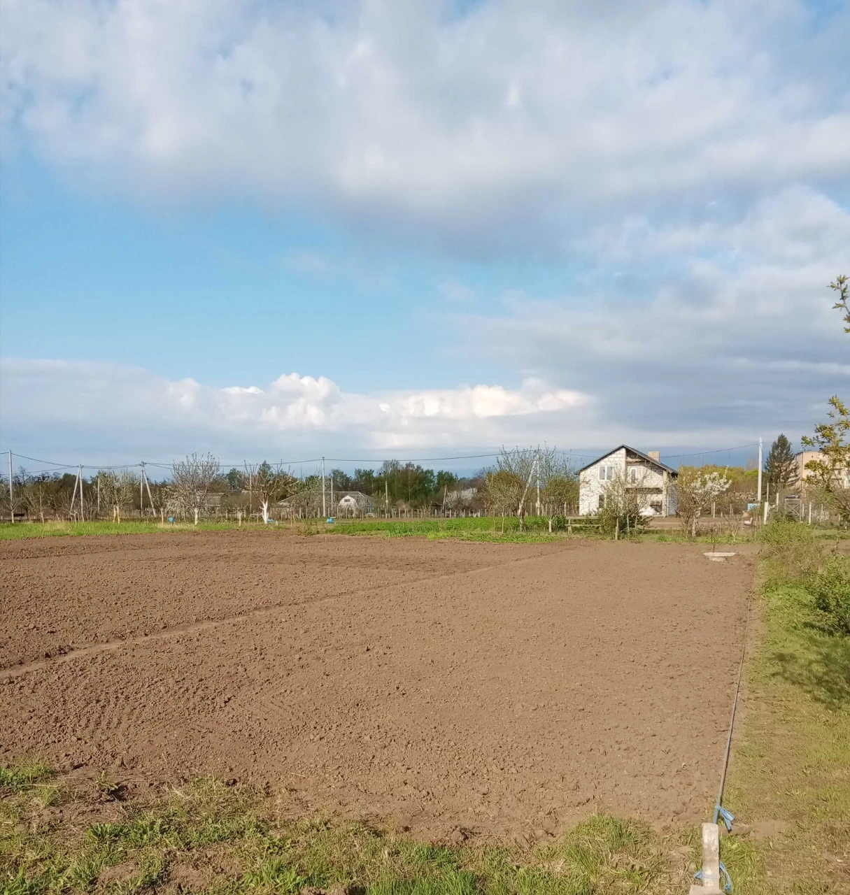 Продам земельну ділянку під забудову