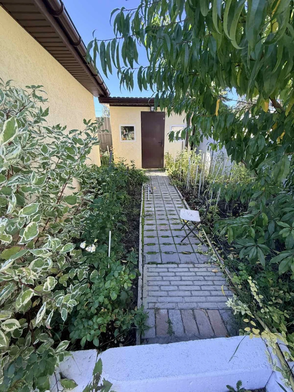 Боярка.Ділянка 13 сот.Ангар 400 м.кв.Будинок.Баня.Сонячні ба