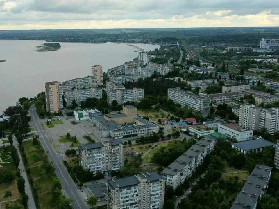 Ділянка. Українка, Київська вул.