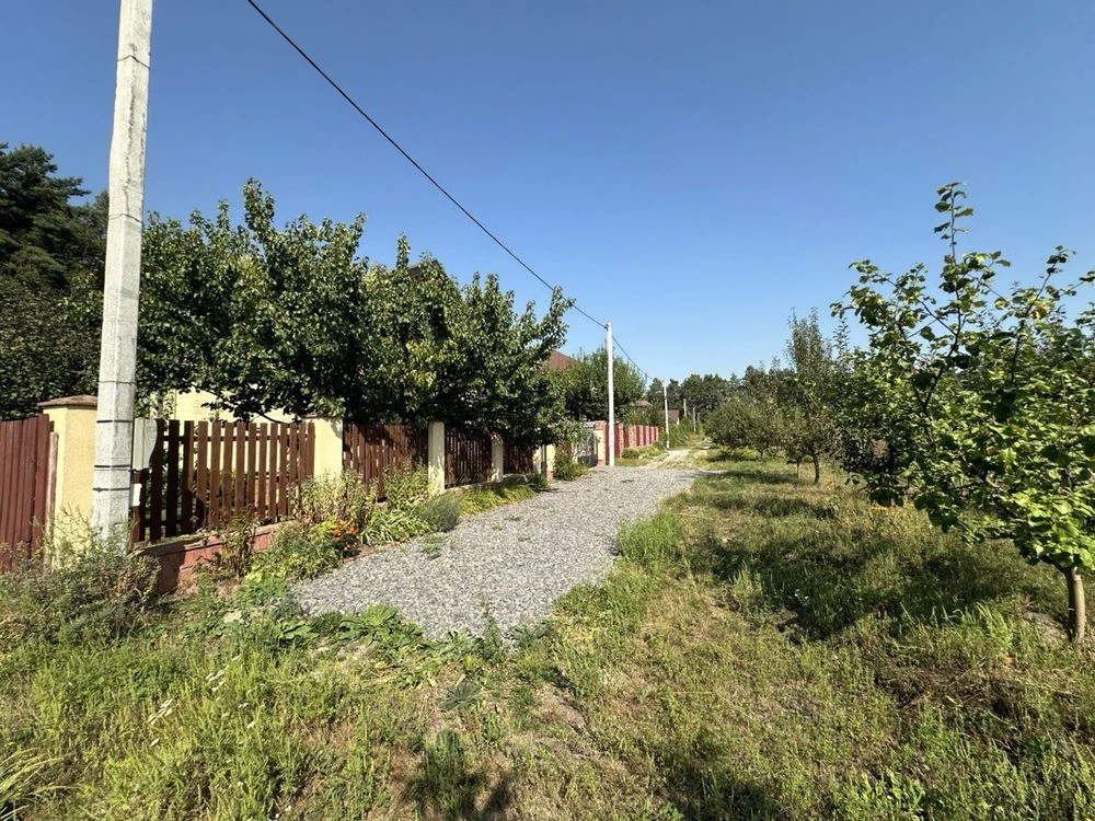 Забирье продам 8 соток с электричеством 10 KWT , лес рядом