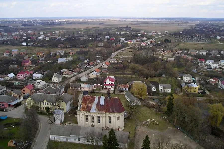 Продаж земельної ділянки під забудову 0,15 у м.Комарно Львів