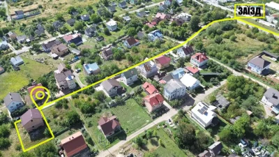 Продаж незавершеного будівництва перед в’їздом у Трускавець