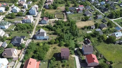 Продаж незавершеного будівництва перед в’їздом у Трускавець