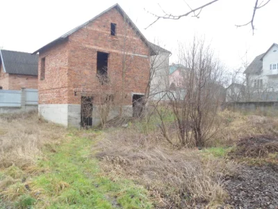 Продам земельну ділянку - незавершене будівництво.