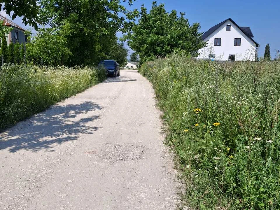 Ділянка. Почаїв, Волинська вул.