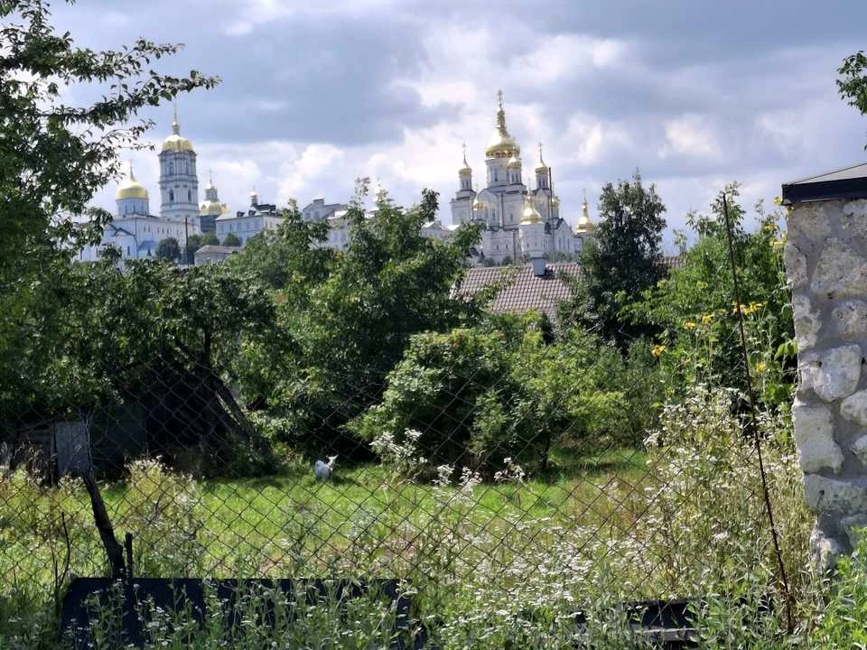 Ділянка. Почаїв, Волинська вул.