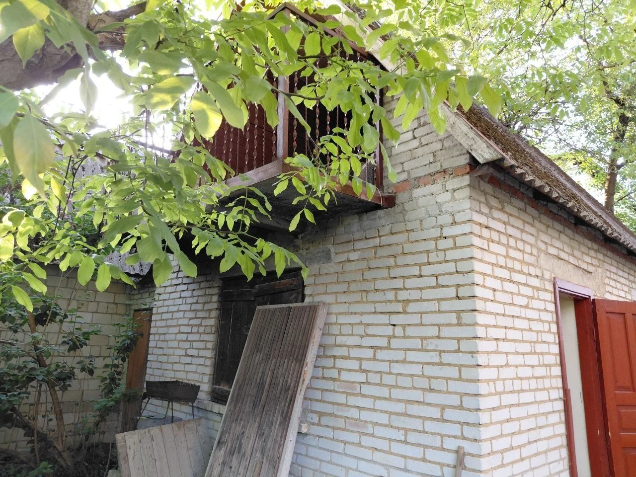 Земельна ділянка в Винниках з будинком, вул Сонячна