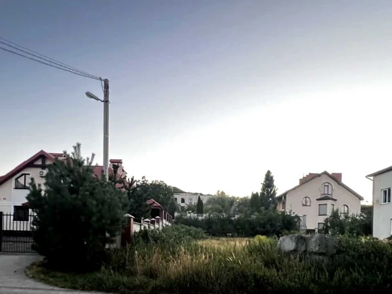 Ділянка. Винники (Львів), Кияка вул.