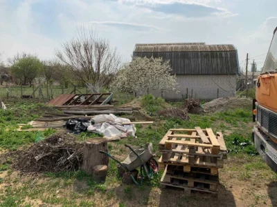 Продам участок с цоколем и фундаментом.