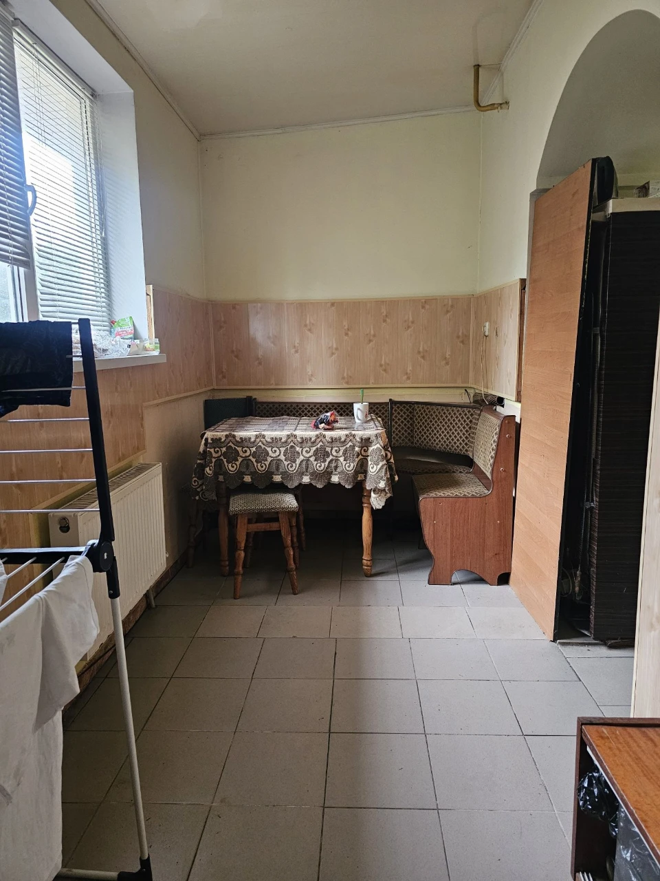 Здаю ліжко місце кімната під ключ для 2-3  чол