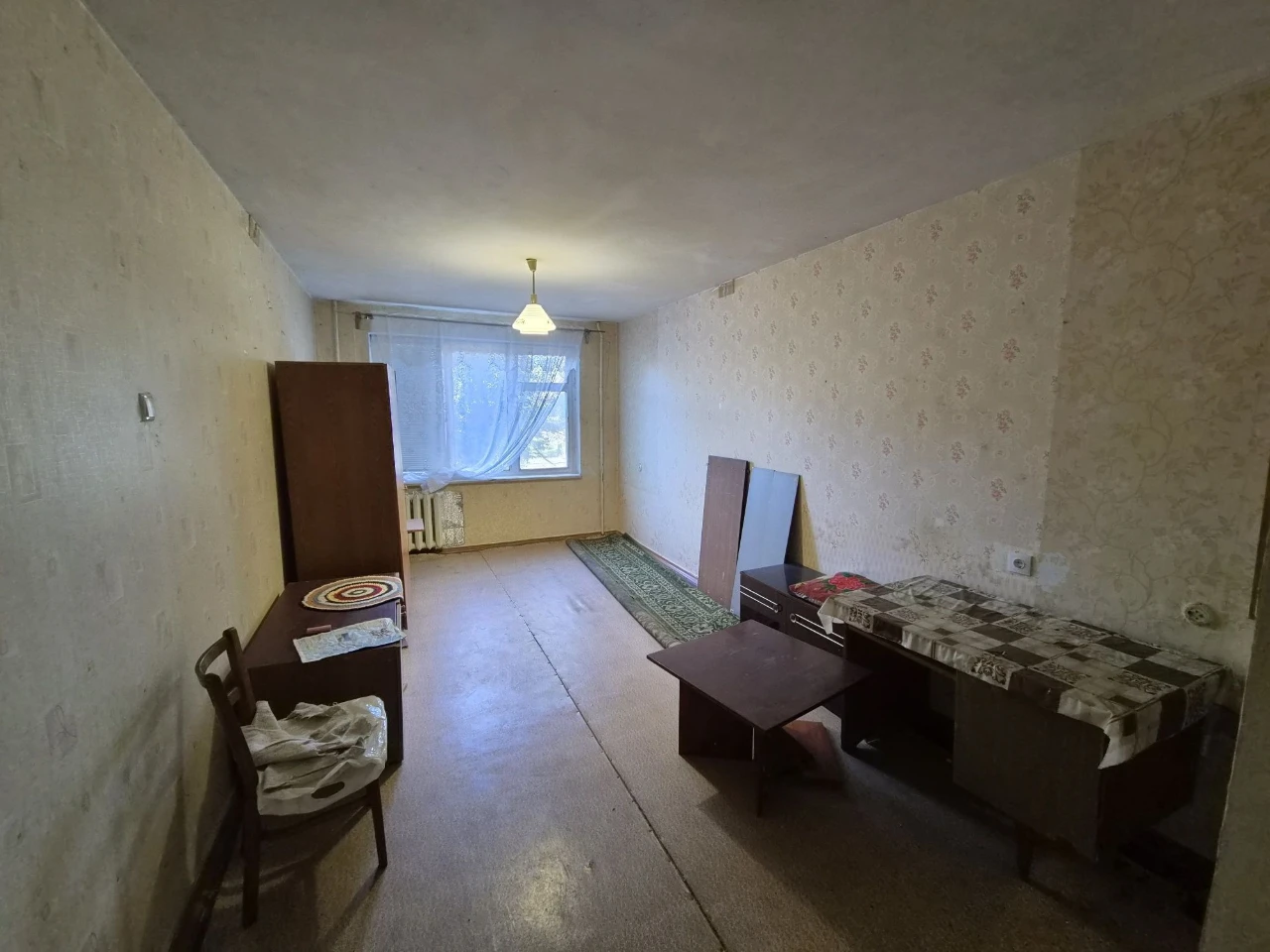Продаж кімнати. Приватизована. Площа Домнобудівників.