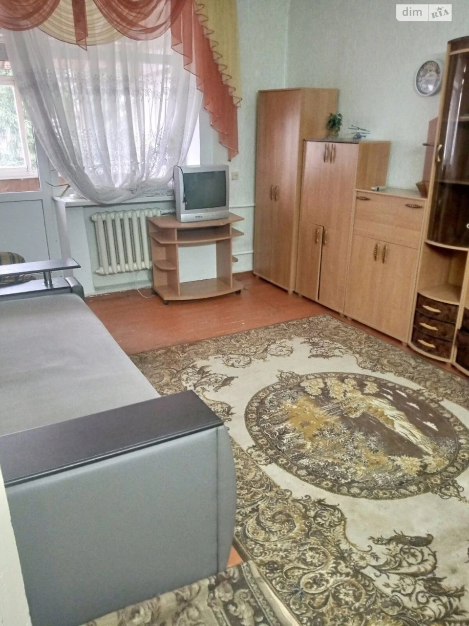 Продаж Кімната