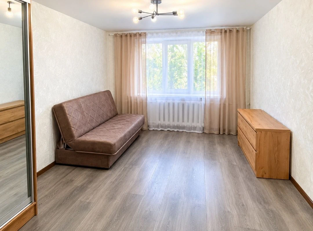 Продається чудова кімната в гуртожитку в капітальному ремонт