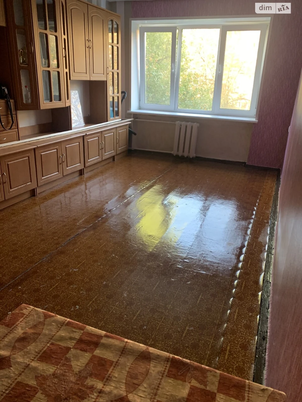 Продаж Кімната