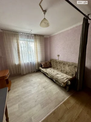 Продаж Кімната