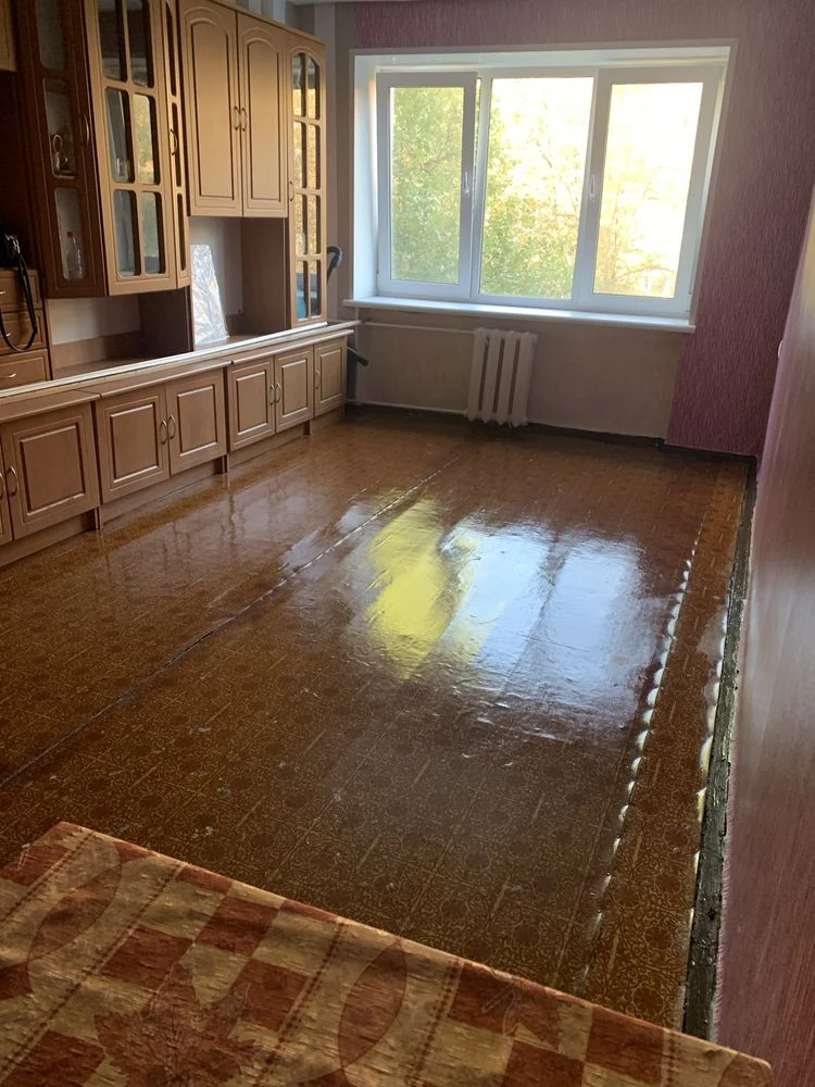 Продам кімнату в гуртожитку Шолом-Алейхема 84