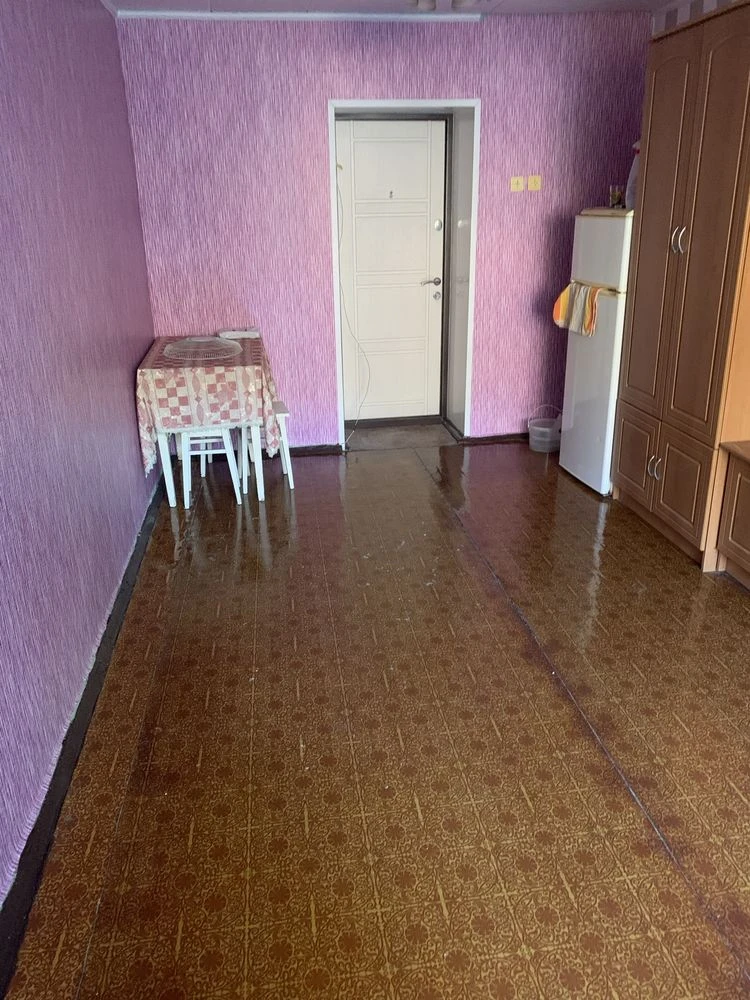 Продам кімнату в гуртожитку Шолом-Алейхема 84