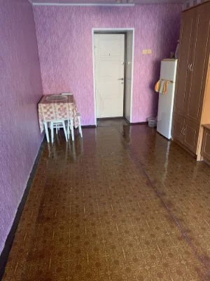 Продам кімнату в гуртожитку Шолом-Алейхема 84