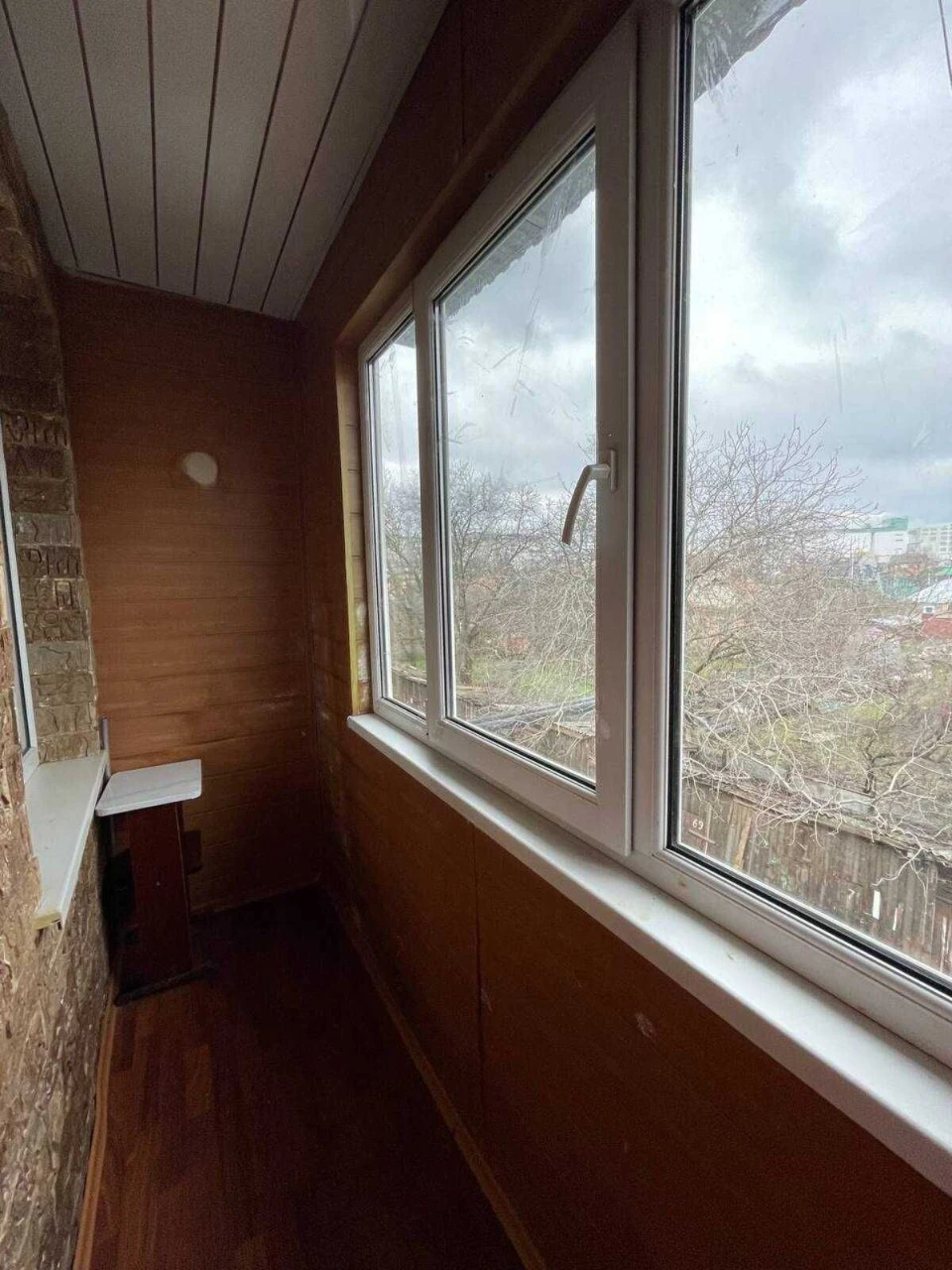 Продається кімната в комунальній квартирі (ДНС).