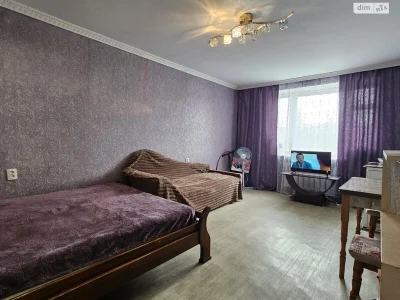 Продаж Кімната 4 мікрорайон