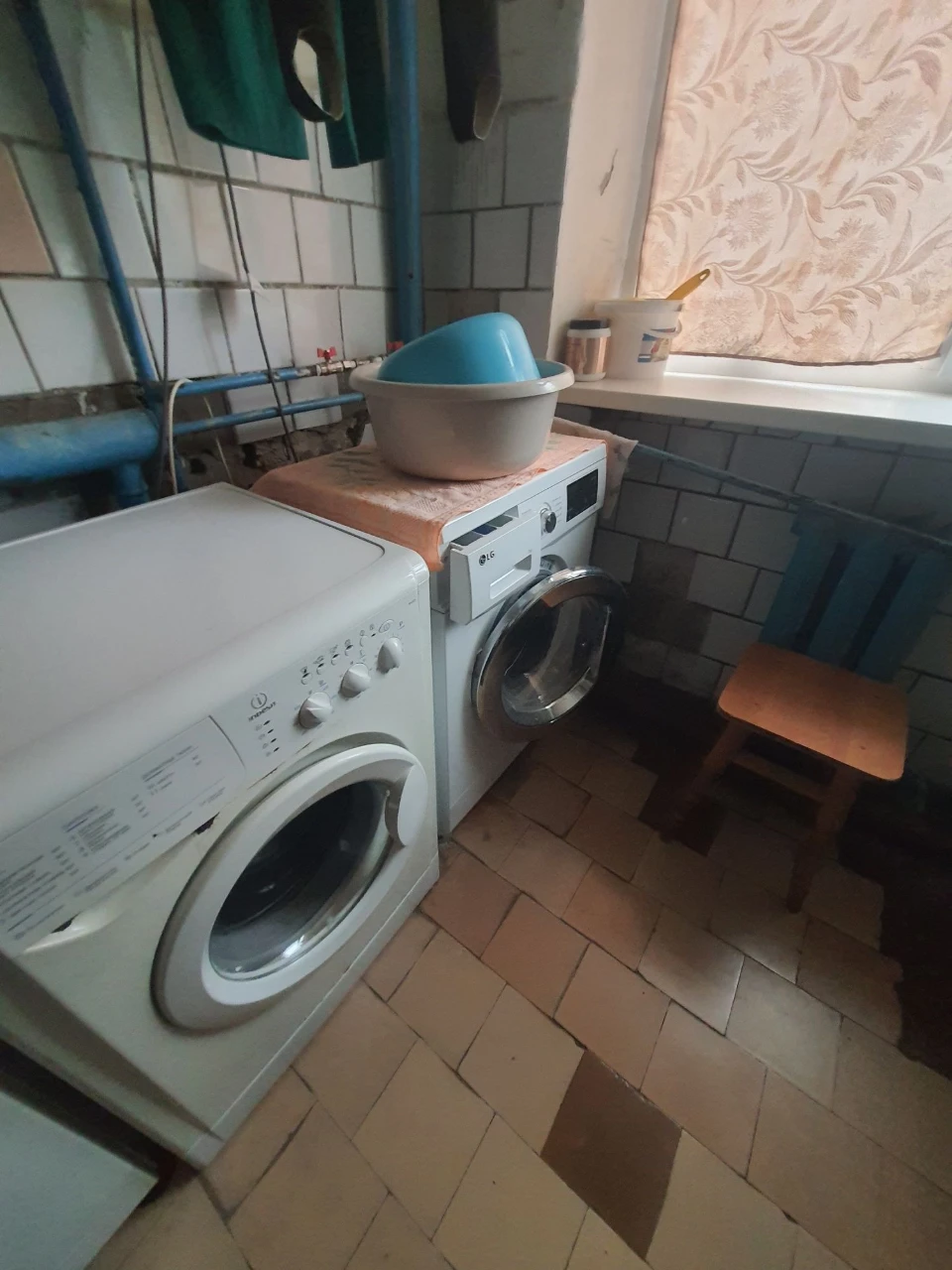 Продам 2ві кімнати в гуртожитку вул. Дачна