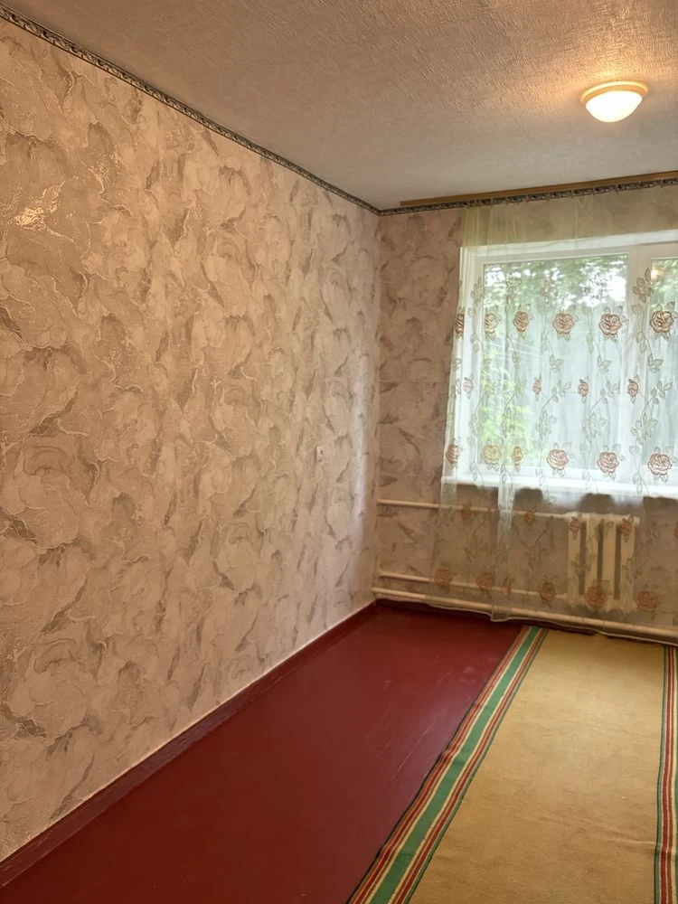 Продам 2-ві кімнати в гуртожитку