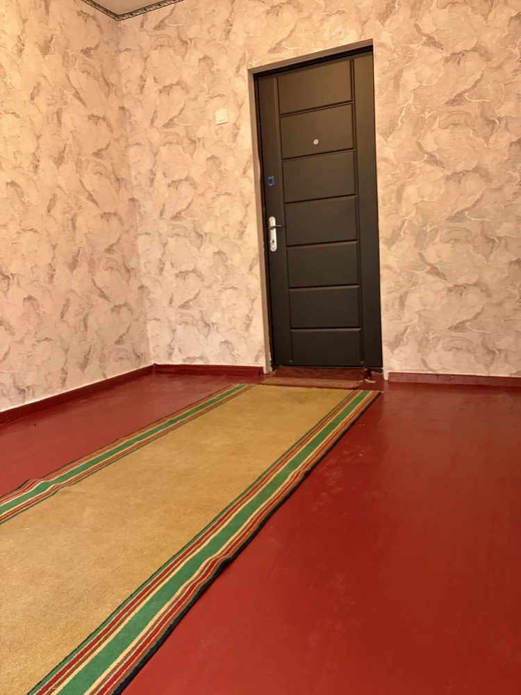 Продам 2-ві кімнати в гуртожитку