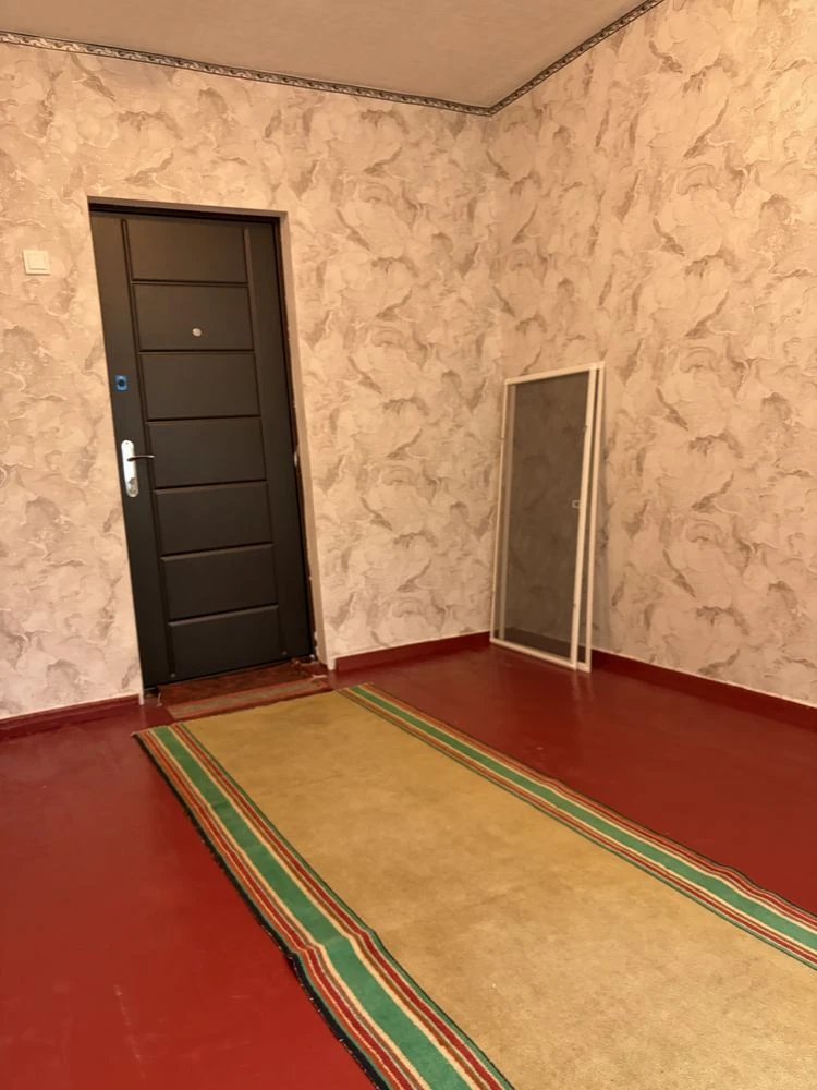 Продам 2-ві кімнати в гуртожитку