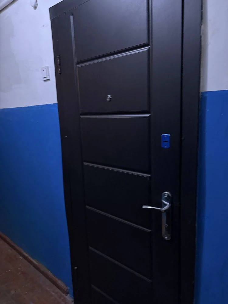 Продам 2-ві кімнати в гуртожитку