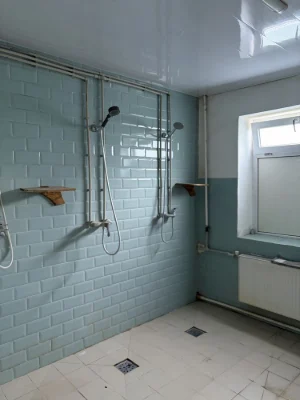 Продам 2-ві кімнати в гуртожитку