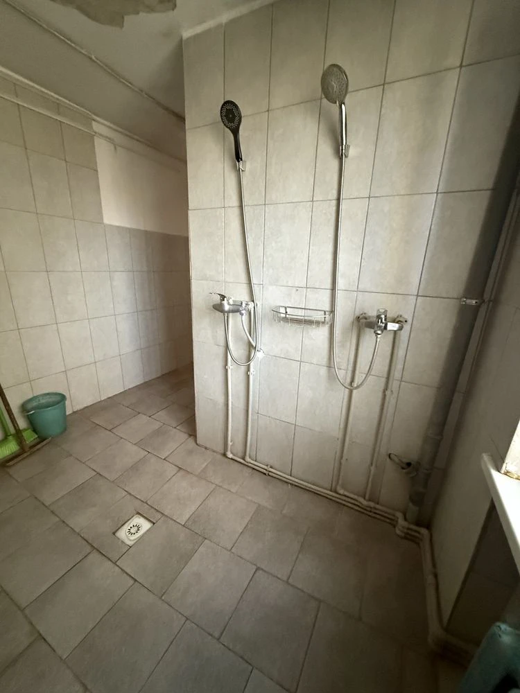 Продаж кімнати в гуртожитку. Вул Клінічна