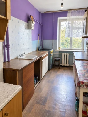 Продам кімнату в гуртожитку, вул. Молодіжна, 20, 17,4 м²
