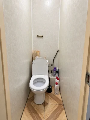 Продам кімнату в гуртожитку, вул. Молодіжна, 20, 17,4 м²