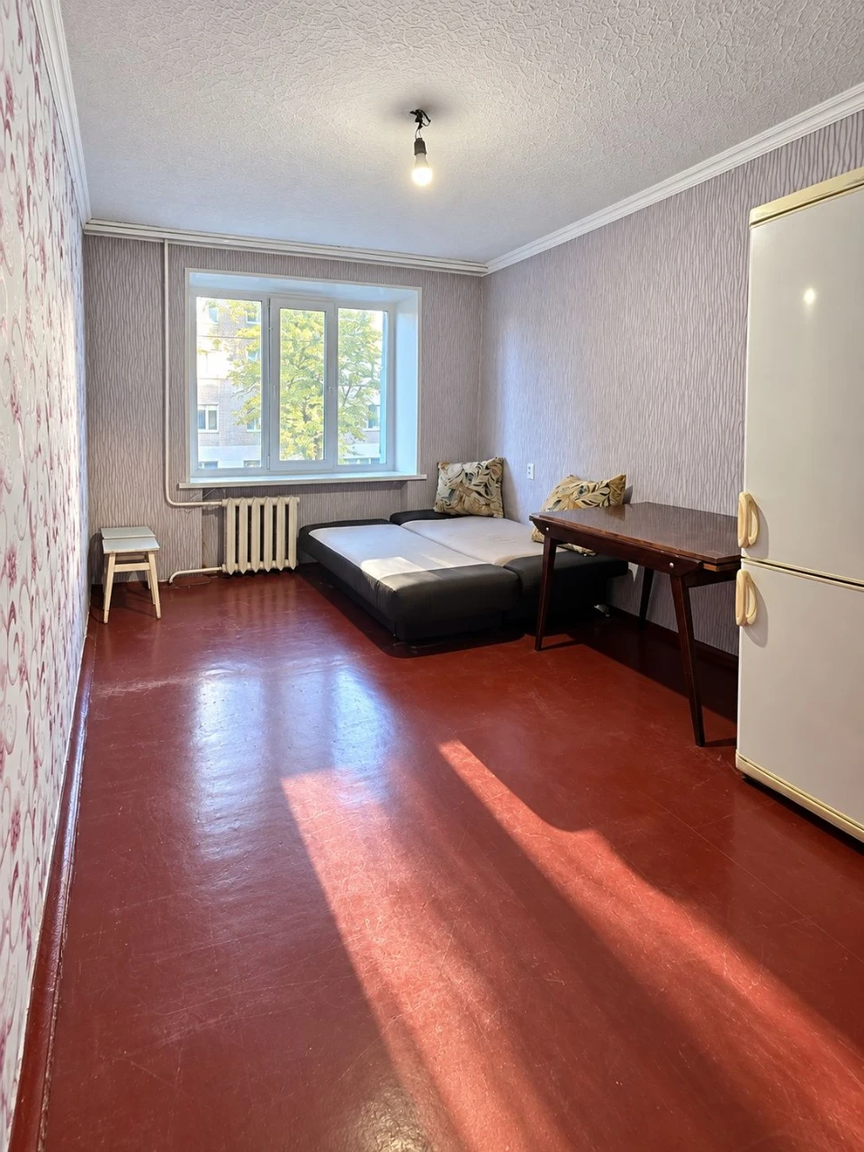Продам кімнату в гуртожитку, вул. Молодіжна, 20, 17,4 м²