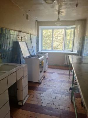 Продам велику кімнату у гуртожитку по вул. Горлівська, 124/4