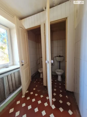 Продаж Кімната