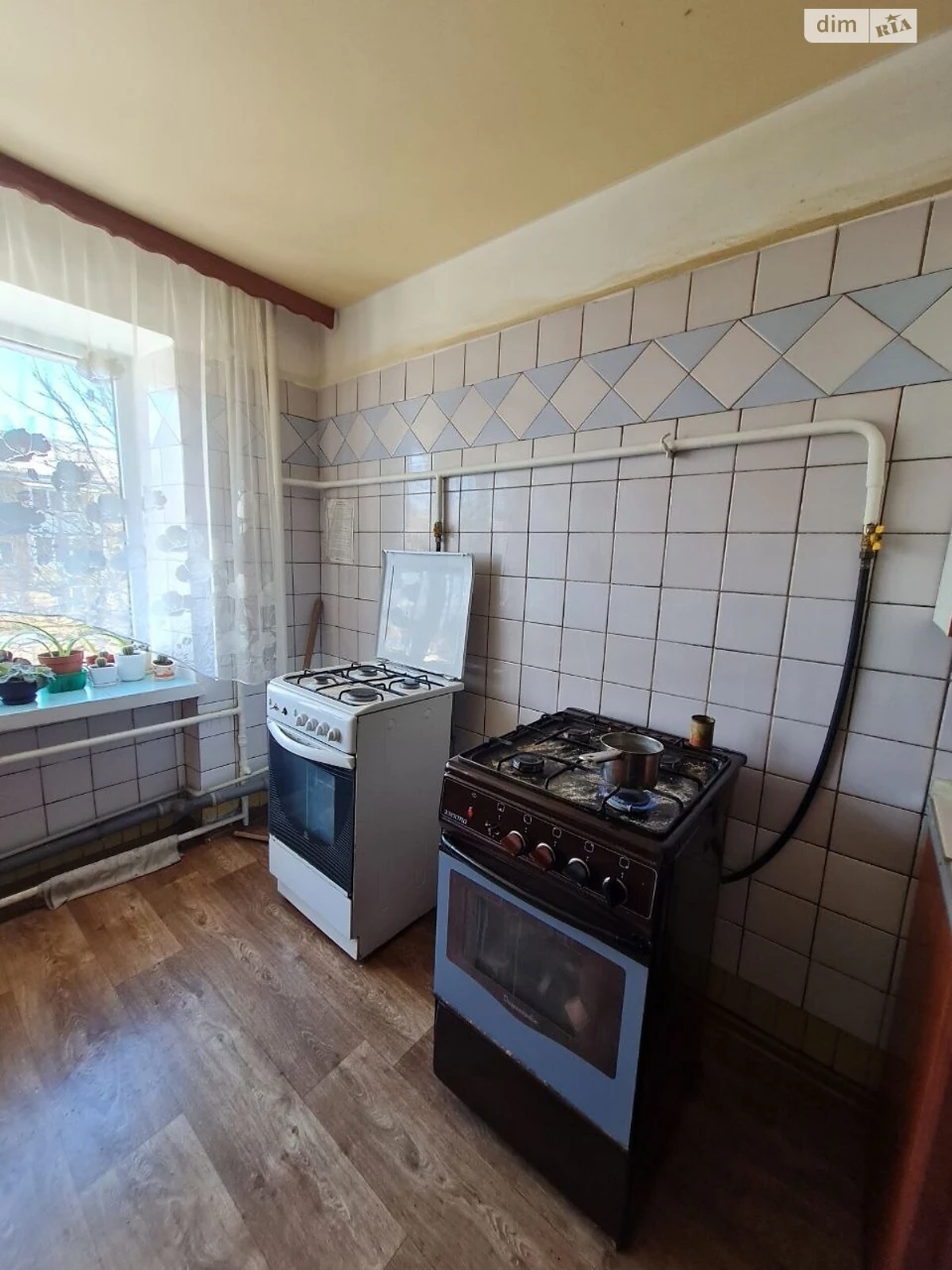 Продаж Кімната