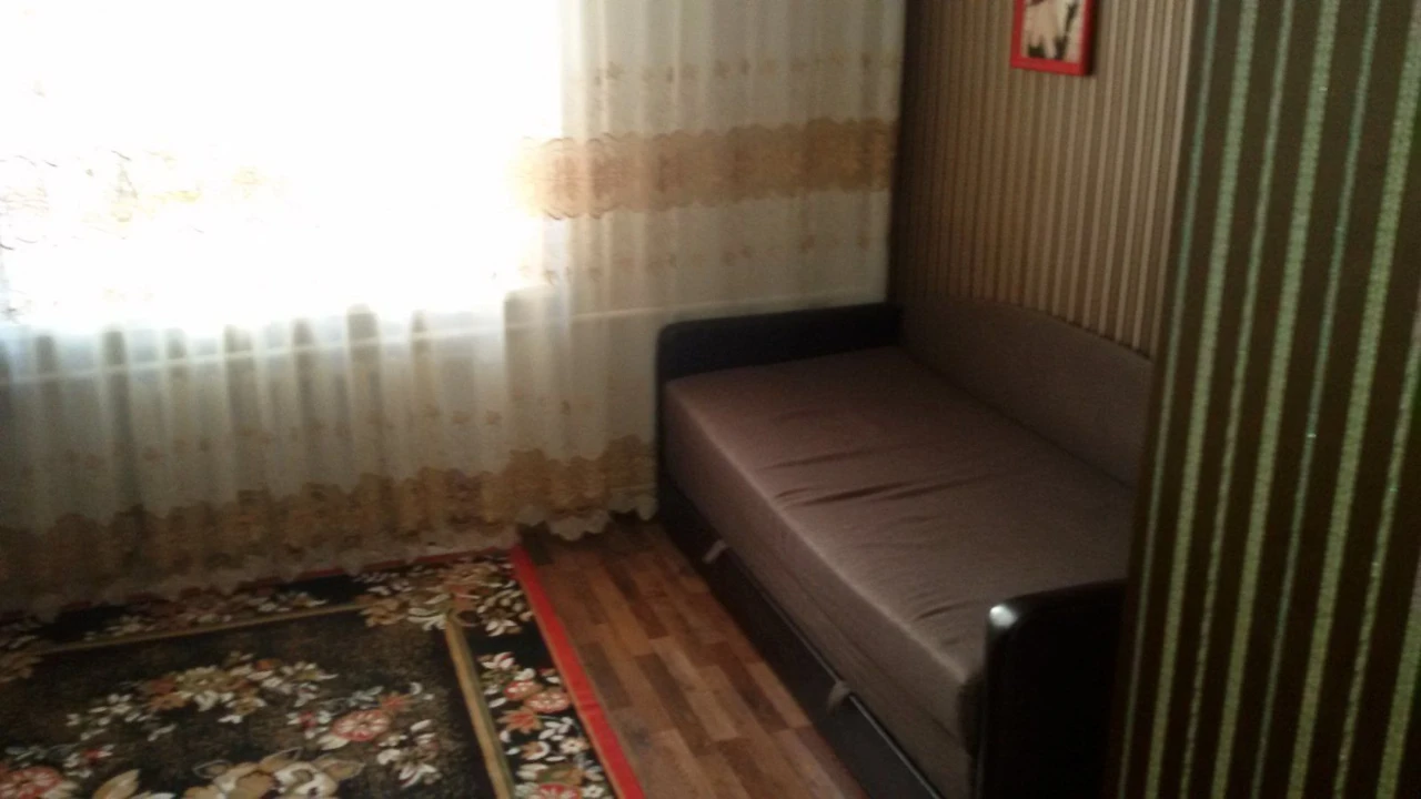 продам кімнату в гуртожитку на початку Броварів по вулиці Сі