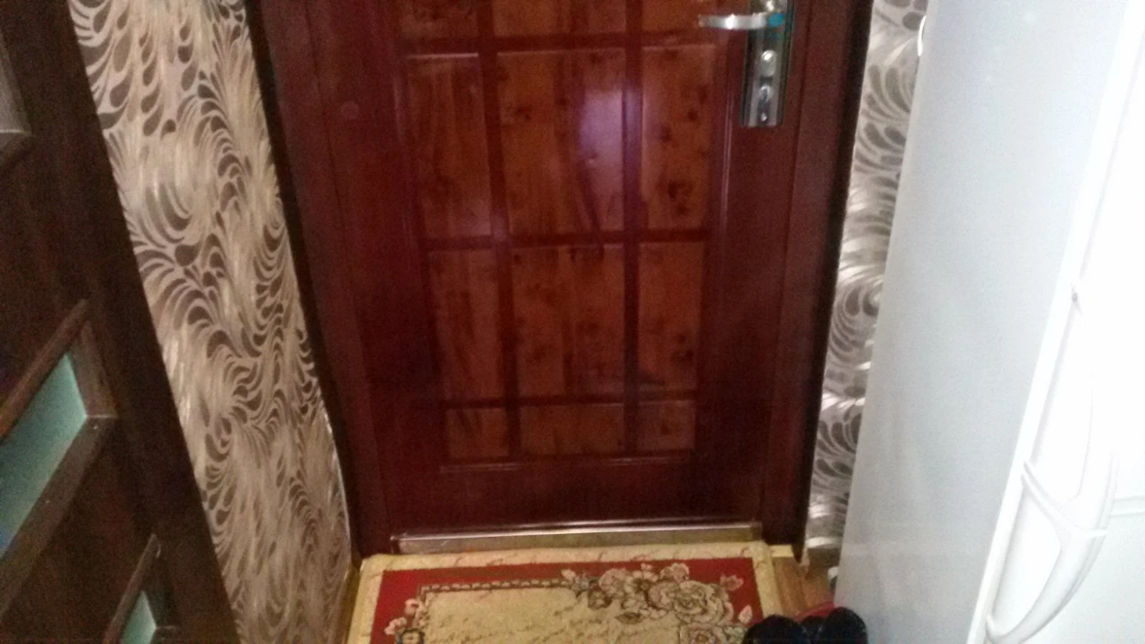 продам кімнату в гуртожитку на початку Броварів по вулиці Сі