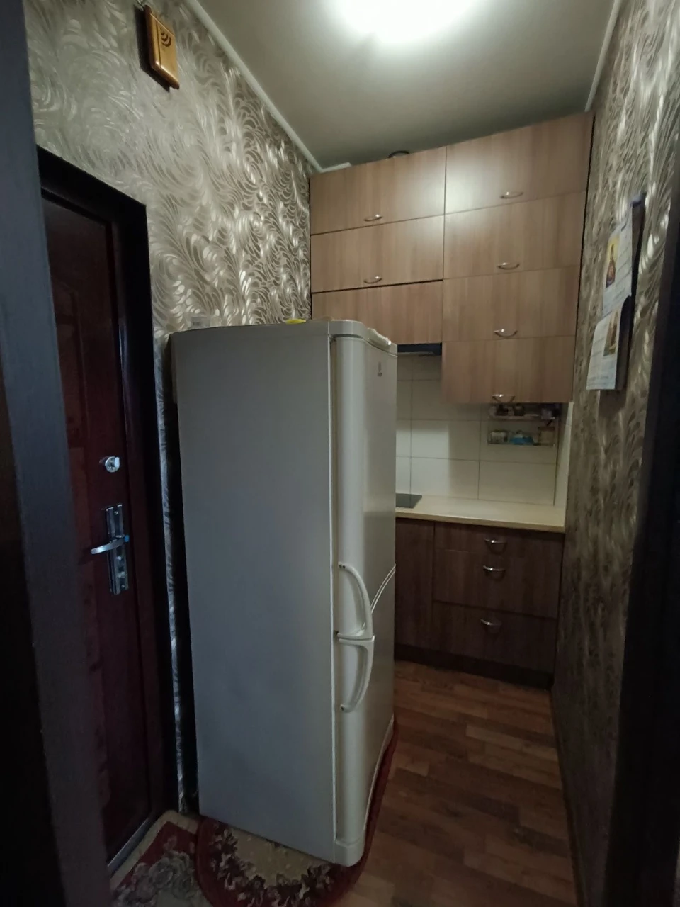продам кімнату в гуртожитку на початку Броварів по вулиці Сі