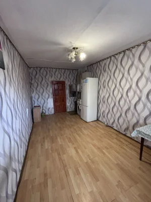 Продам кімнату 18м в гуртожитку біля Сільпо!