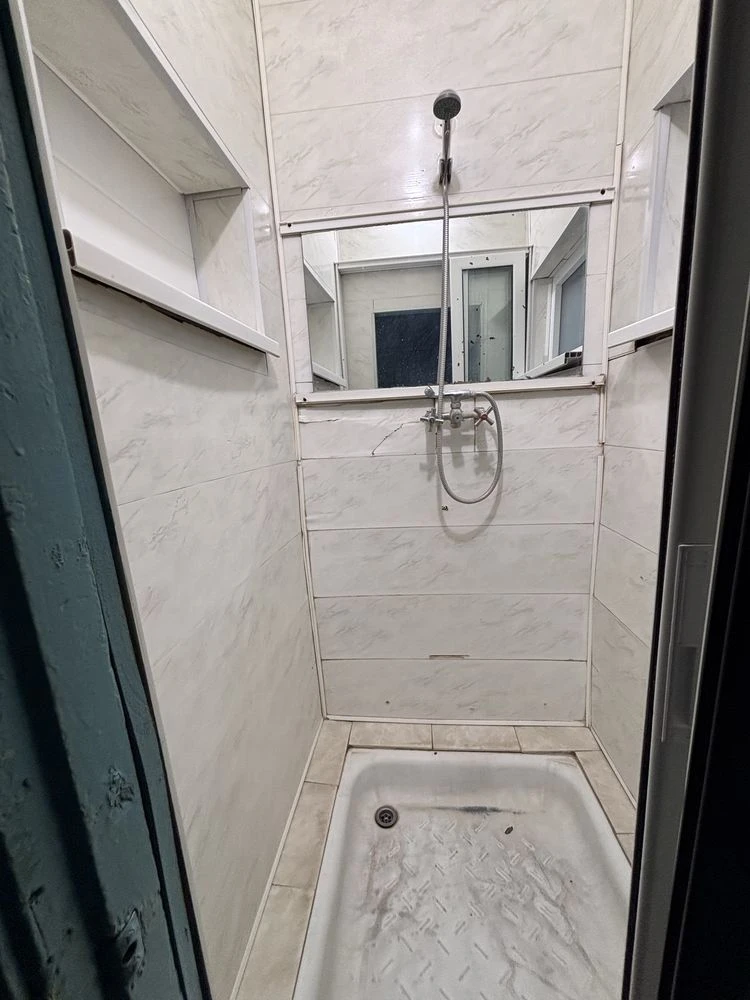 Продам кімнату 18м в гуртожитку біля Сільпо!