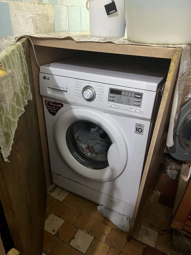 ТЕРМІНОВО!!Продам кімнату в гуртожитку