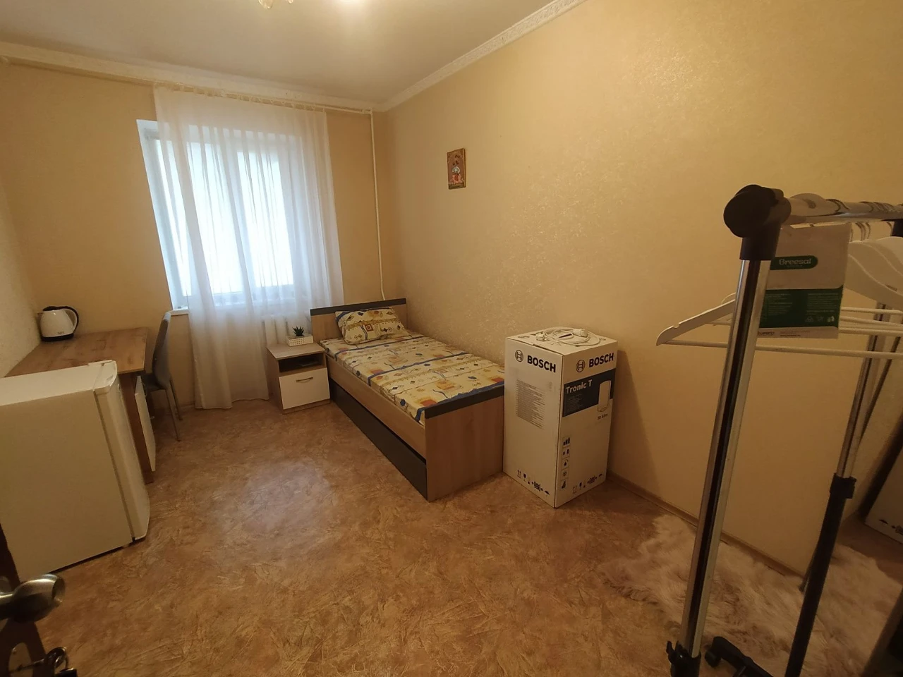 Продам 1/2  двокімнатної квартири
