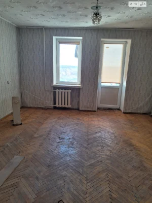 Продаж Кімната
