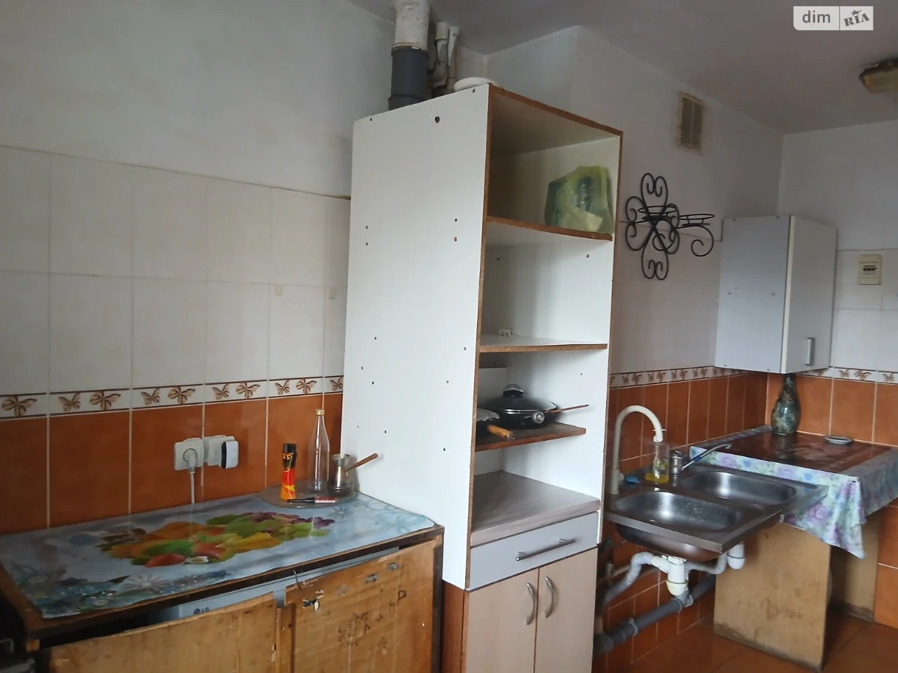 Продаж Кімната